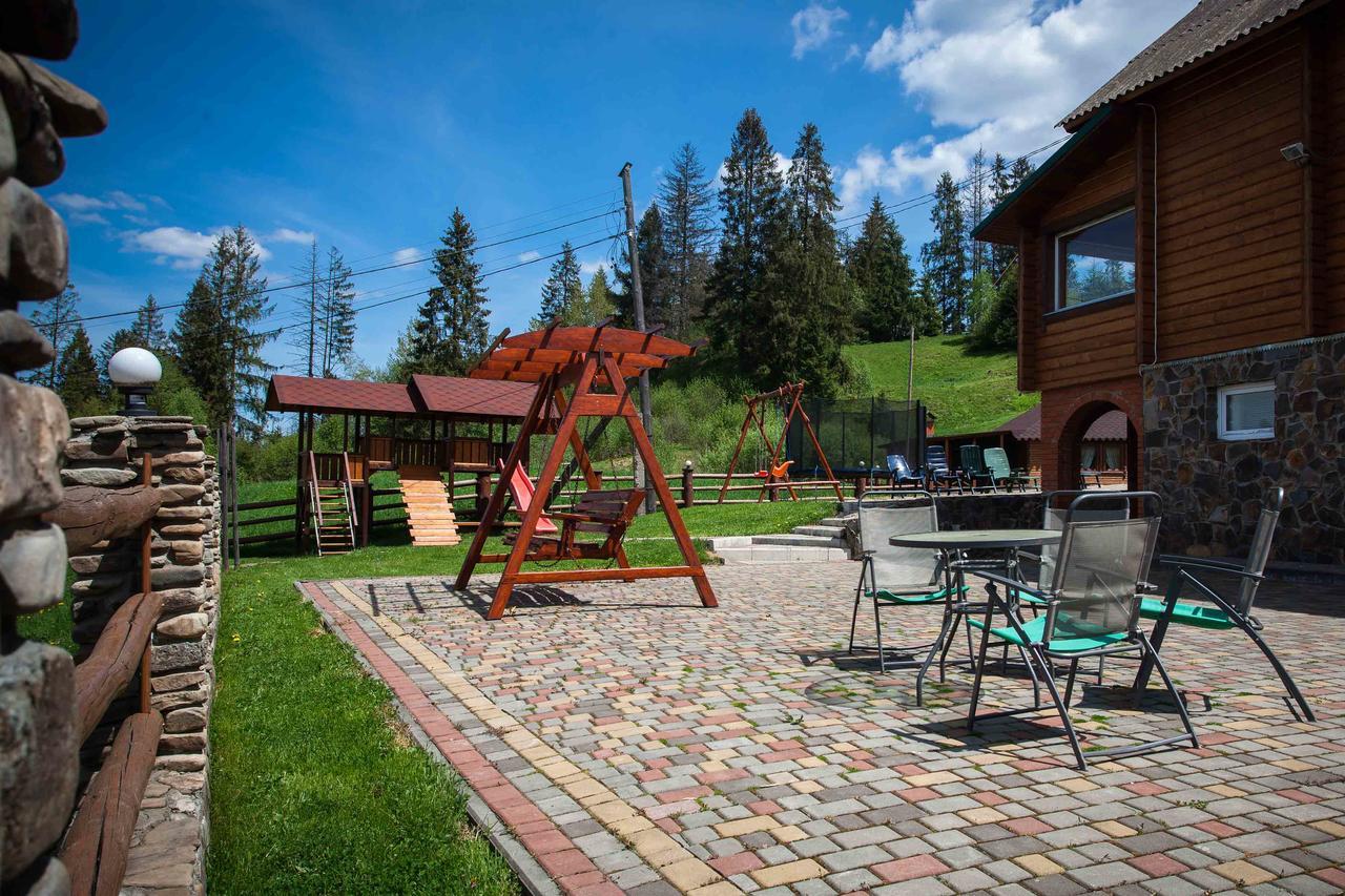 Lisoviy Zatyshok, Z Vidkrutum Litnim Baseynom Hotel Slavske Exterior photo
