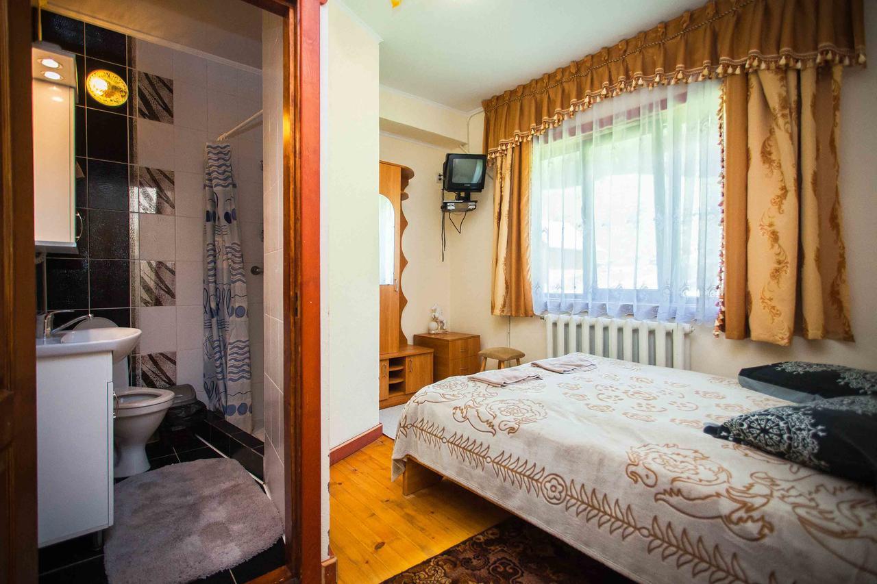 Lisoviy Zatyshok, Z Vidkrutum Litnim Baseynom Hotel Slavske Exterior photo